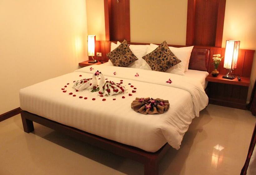 اتاق سوپریور, Patong Hemingway S