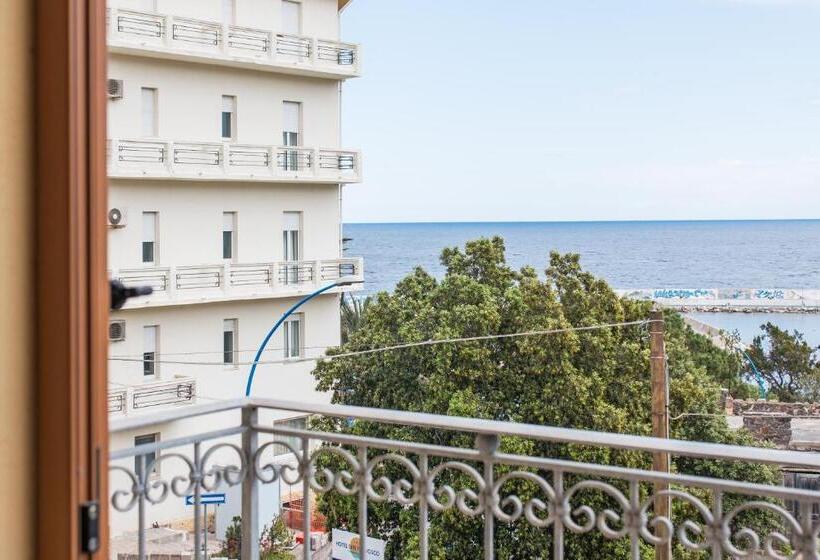 غرفة قياسية, San Francisco