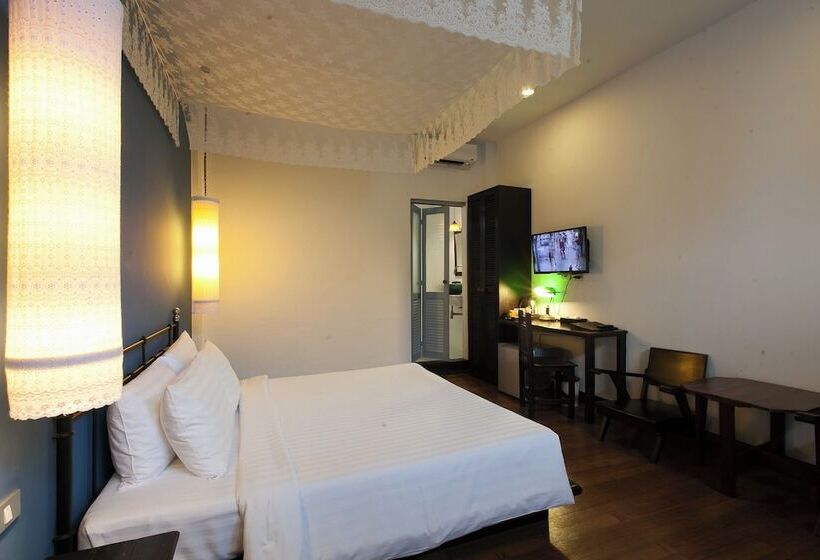 اتاق لوکس, The Memory At On On