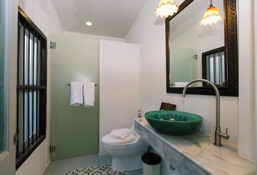 اتاق سوپریور, The Memory At On On