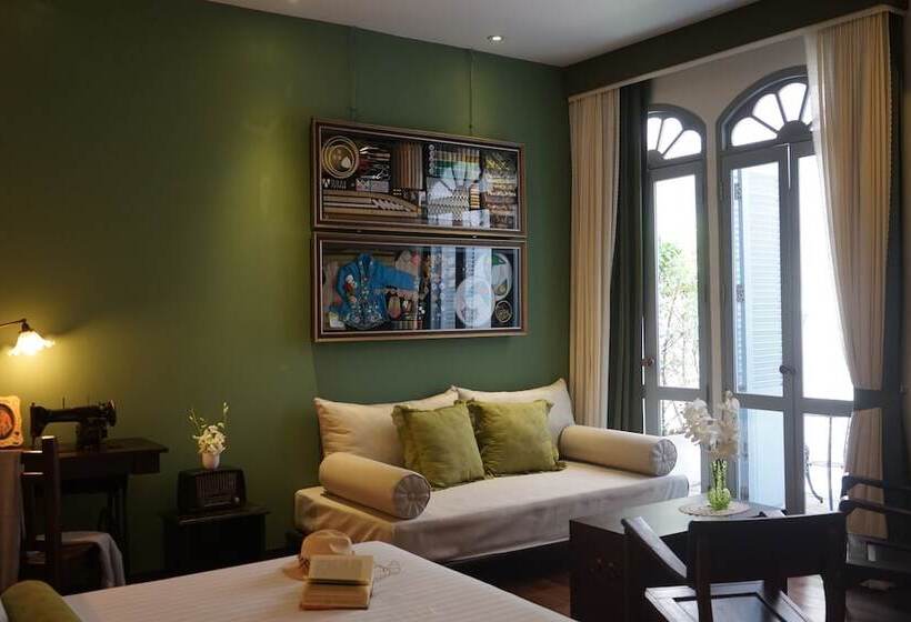 سوییت جونیور, The Memory At On On