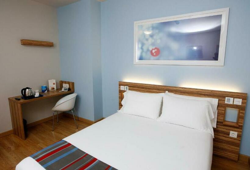 غرفة قياسية, Travelodge Madrid Metropolitano