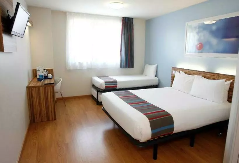 اتاق خانوادگی, Travelodge Madrid Metropolitano