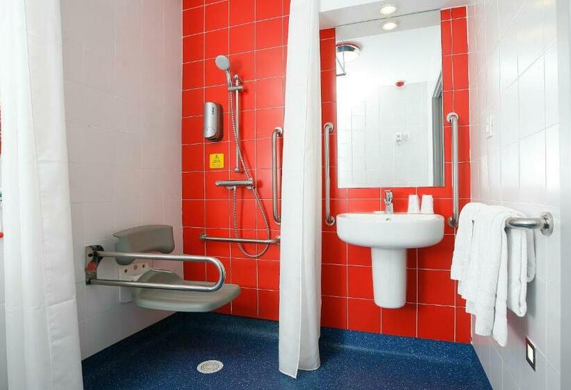 غرفة قياسية لذوى الاحتياجات الخاصة, Travelodge Madrid Metropolitano