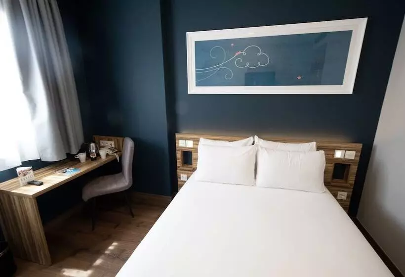 اتاق استاندارد, Travelodge Madrid Metropolitano