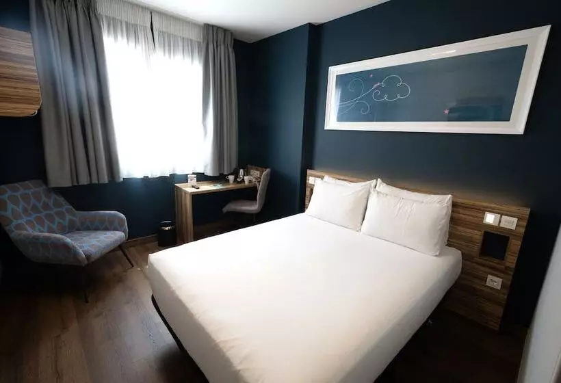 اتاق استاندارد, Travelodge Madrid Metropolitano