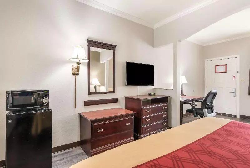 キングサイズベッドのスイートルーム, Econo Lodge Inn & Suites Bryant