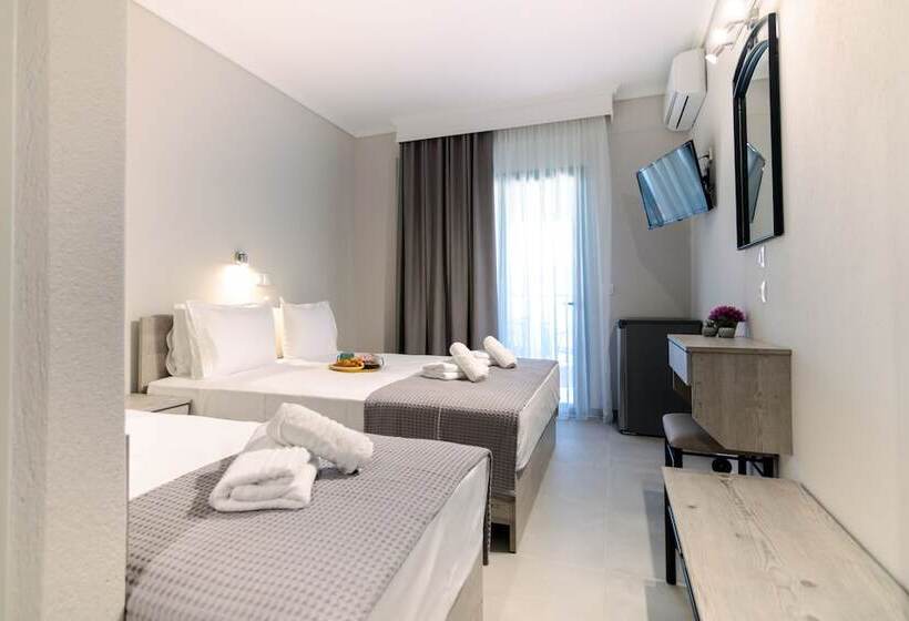 Triple Room Sea View, Samel Hotel