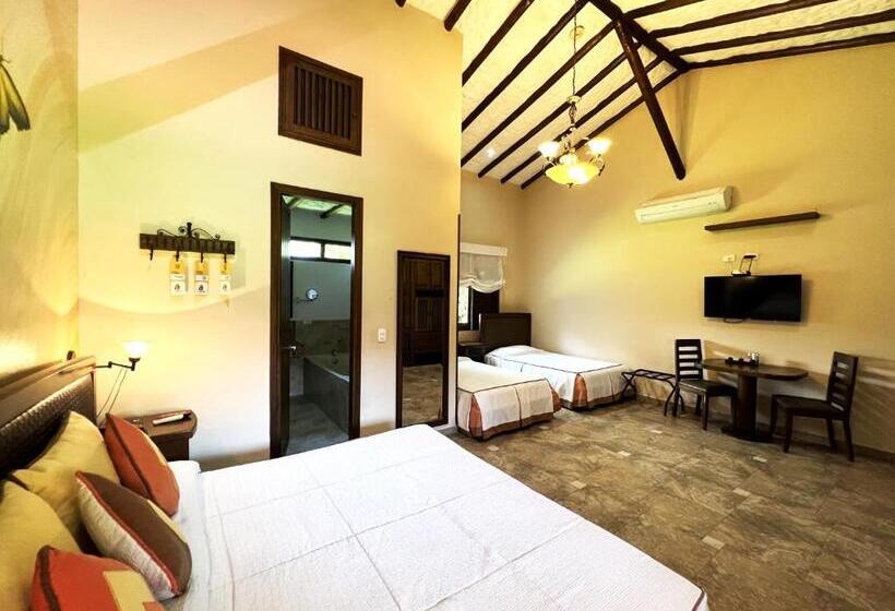 Четырехместный Номер Superior, Tequendama Hotel Campestre Villavicencio