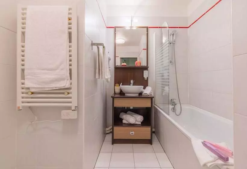 Huoneisto 2 Makuuhuonetta, Zenitude Hôtel Résidences Magny Les Hameaux