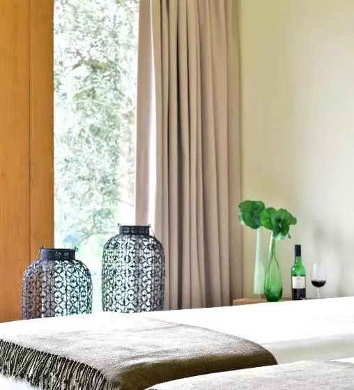 ３ベッドルームアパートメント, Casas De Pousadouro