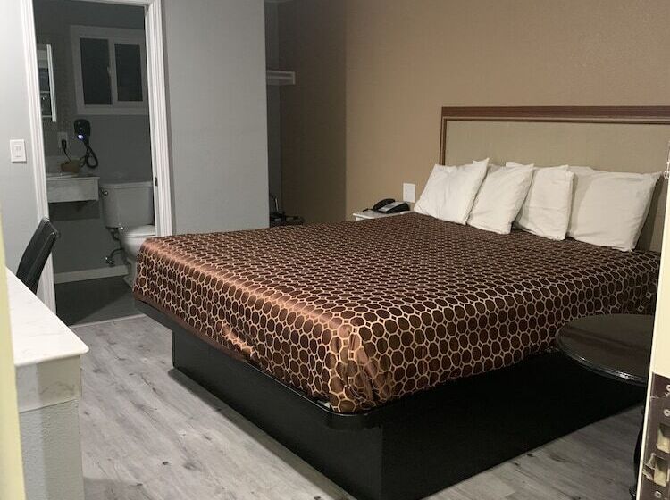 스탠다드 룸 킹사이즈 침대, Colusa Motel