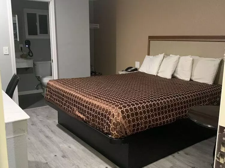 キングサイズベッドのスタンダードルーム, Colusa Motel