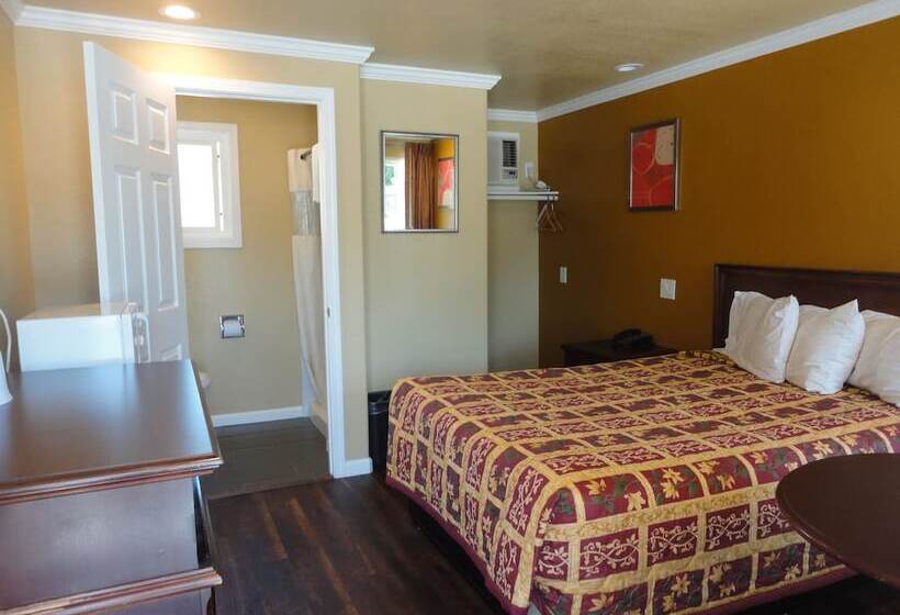 스탠다드 룸 킹사이즈 침대, Colusa Motel