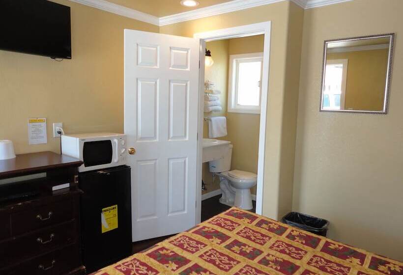 스탠다드 룸 킹사이즈 침대, Colusa Motel