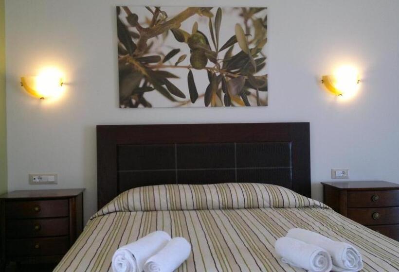 스위트, Aenaon Rooms