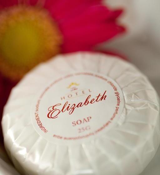 디럭스 트리플 룸, Elizabeth Cebu