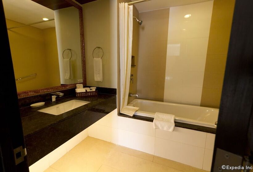 이그제큐티브 스위트, Elizabeth Cebu