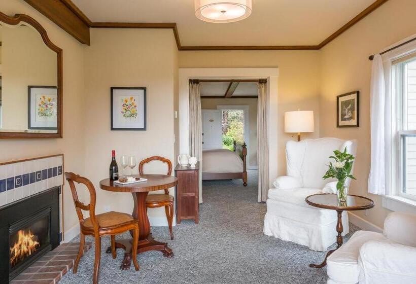 מיטת קינג בסוויטה, Scp Mendocino Inn And Farm