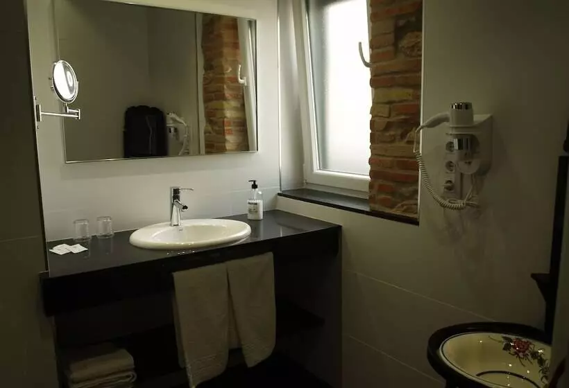 اتاق سوپریور, Nou Casablanca
