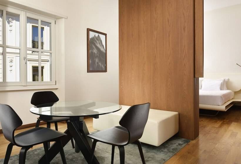 Camera Premium, Palazzo Montemartini Rome, A Radisson Collection