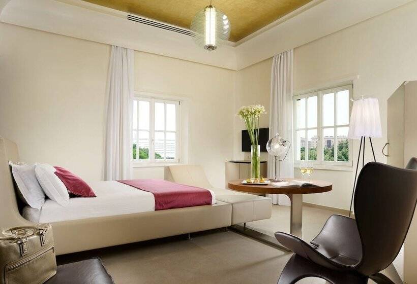 Camera Premium, Palazzo Montemartini Rome, A Radisson Collection