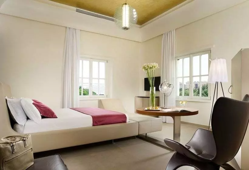 Camera Premium, Palazzo Montemartini Rome, A Radisson Collection