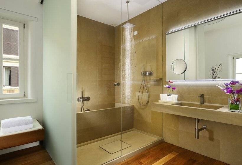 Camera Superiore, Palazzo Montemartini Rome, A Radisson Collection