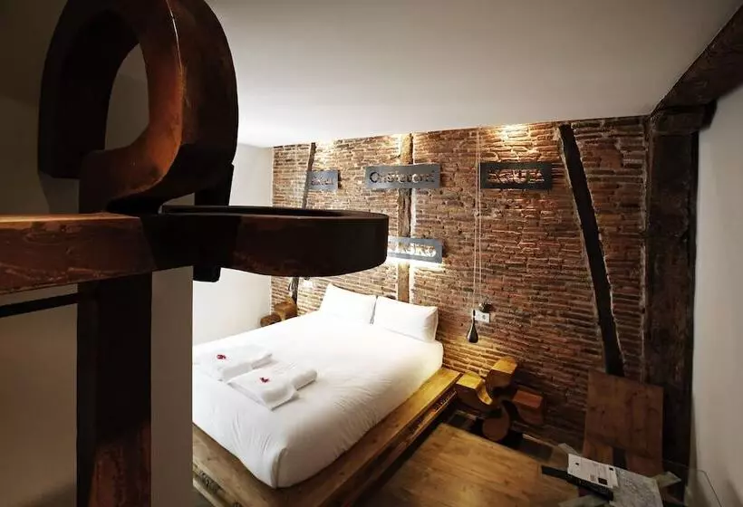 اتاق استاندارد, Pension Basque Boutique