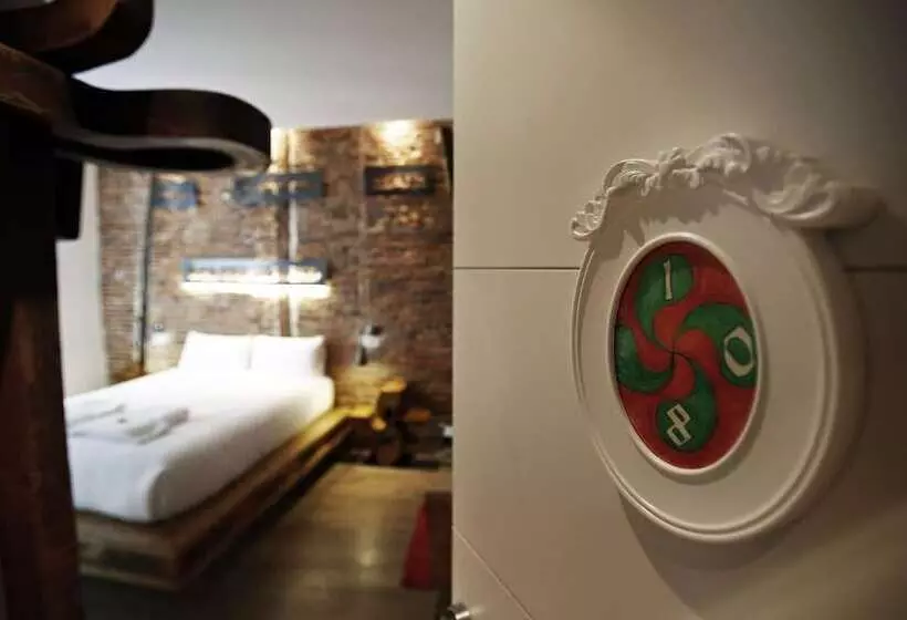 اتاق استاندارد, Pension Basque Boutique