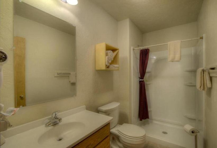 ４ベッドルームアパートメント, Powder House Lodge