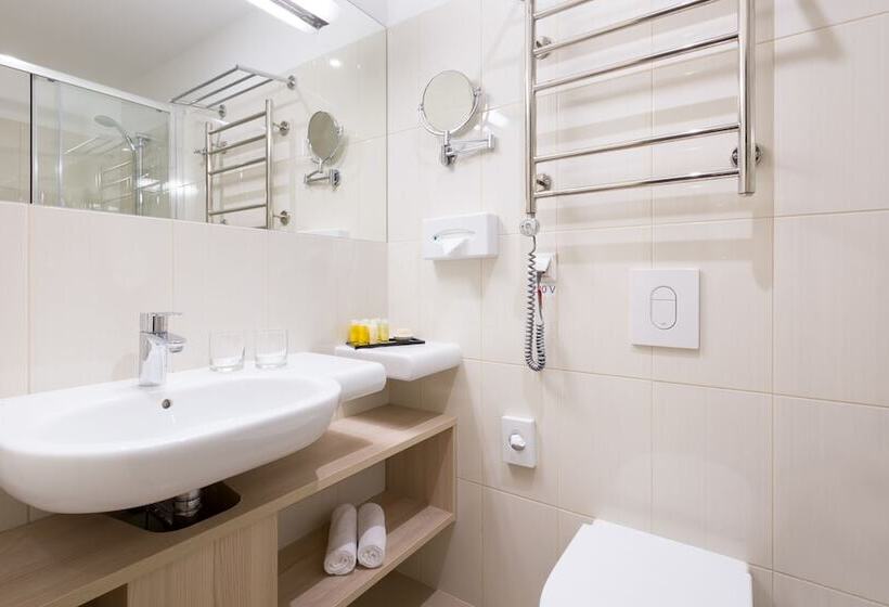 Chambre Standard Vue Parc, Radisson Hotel Old Town Riga