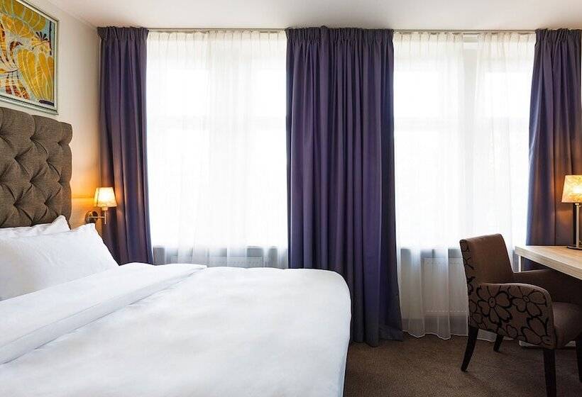 Chambre Standard Vue Parc, Radisson Hotel Old Town Riga