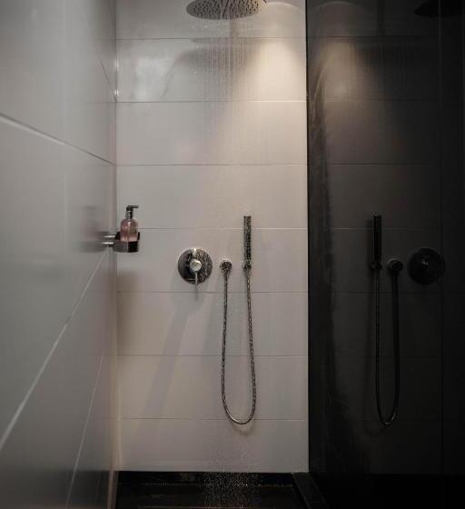 سوییت, Sir Albert Hotel, Part Of Sircle Collection