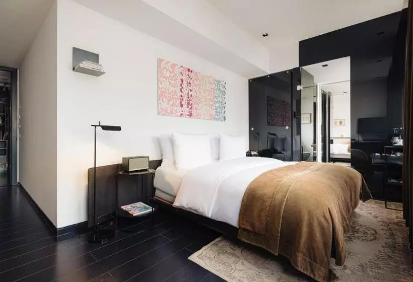 Deluxe Suite, Sir Albert Hotel, Part Of Sircle Collection