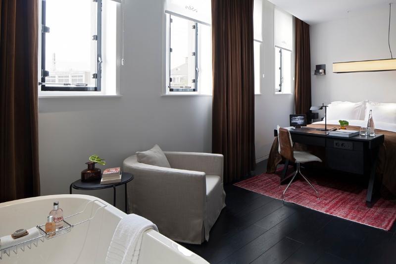 سوییت لوکس, Sir Albert Hotel, Part Of Sircle Collection