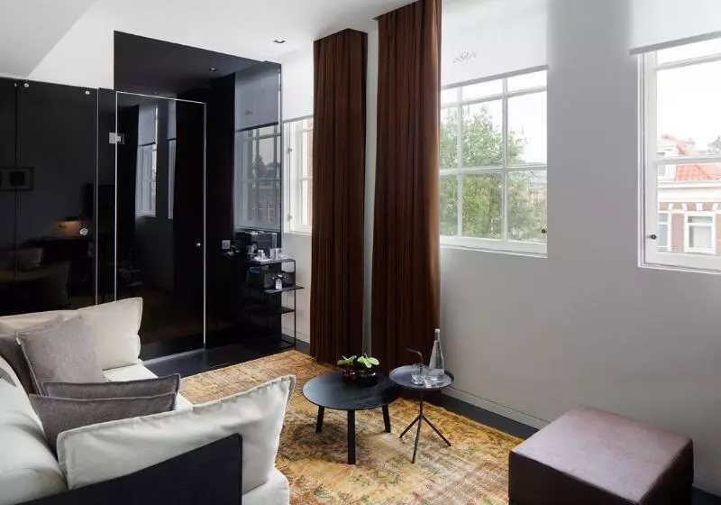 Deluxe Suite, Sir Albert Hotel, Part Of Sircle Collection