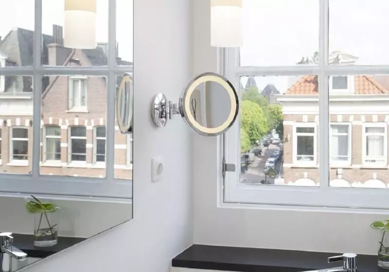 Deluxe Suite, Sir Albert Hotel, Part Of Sircle Collection