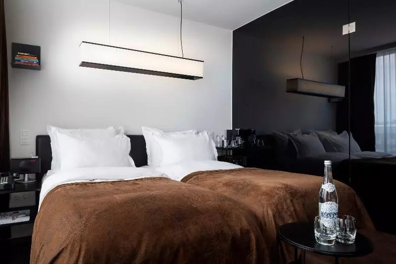 Deluxe Room, Sir Albert Hotel, Part Of Sircle Collection