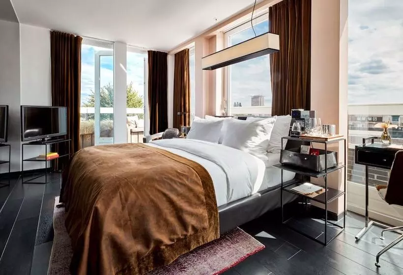Deluxe Room, Sir Albert Hotel, Part Of Sircle Collection