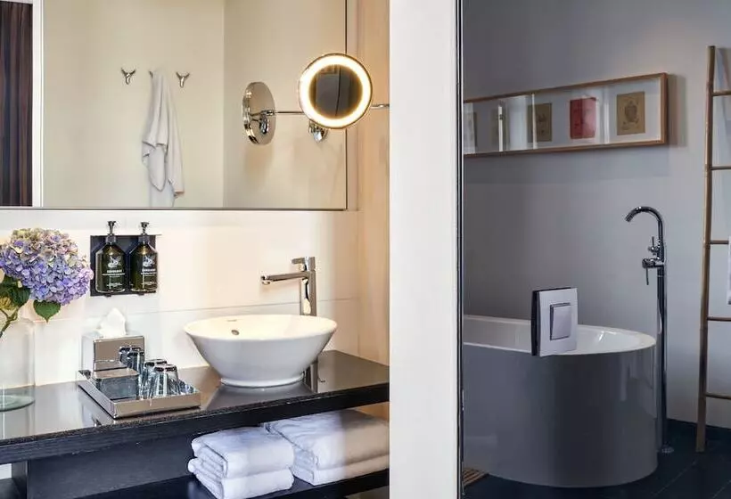 Suite, Sir Albert Hotel, Part Of Sircle Collection