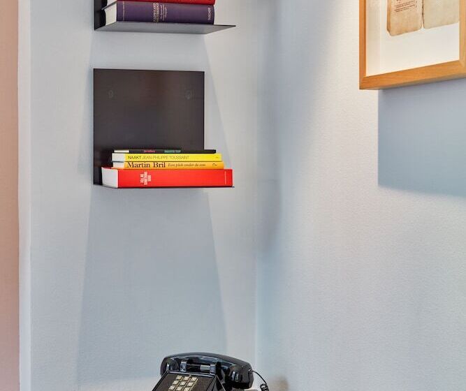 اتاق استاندارد, Sir Albert Hotel, Part Of Sircle Collection