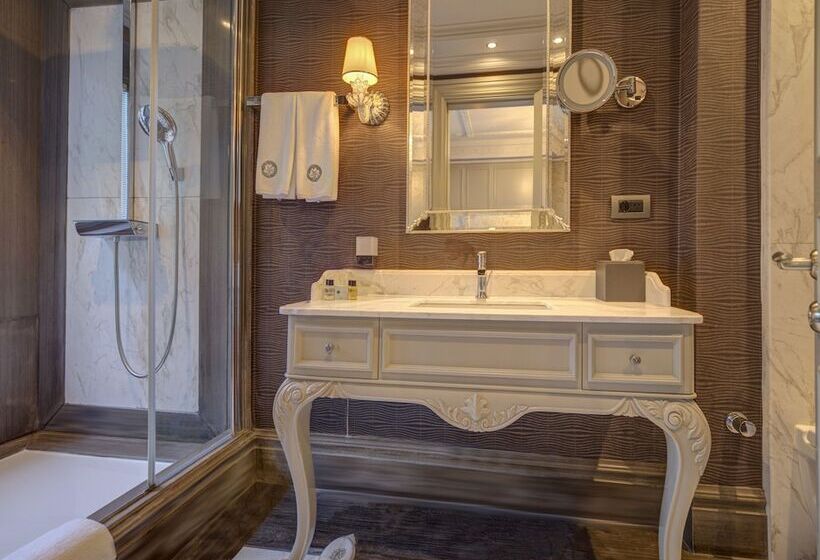 Superior Room, Mfb Tarabya