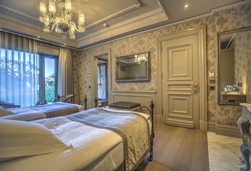 Superior Room, Mfb Tarabya