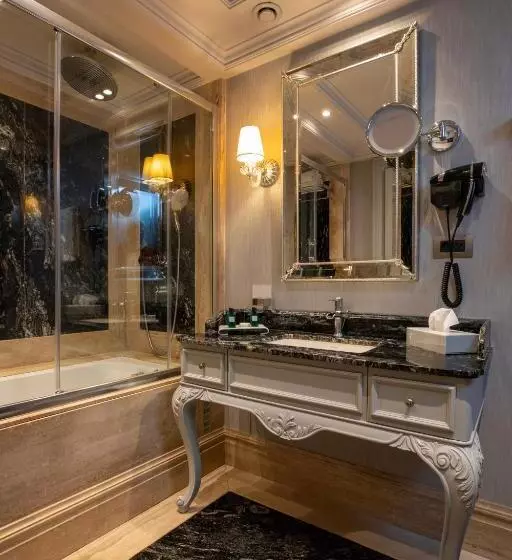 Suite, Mfb Tarabya
