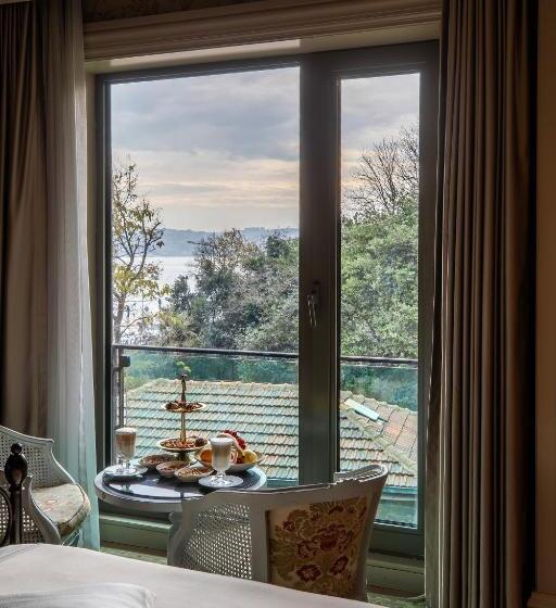 スーペリアールーム, Mfb Tarabya