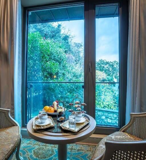 Superior Room, Mfb Tarabya