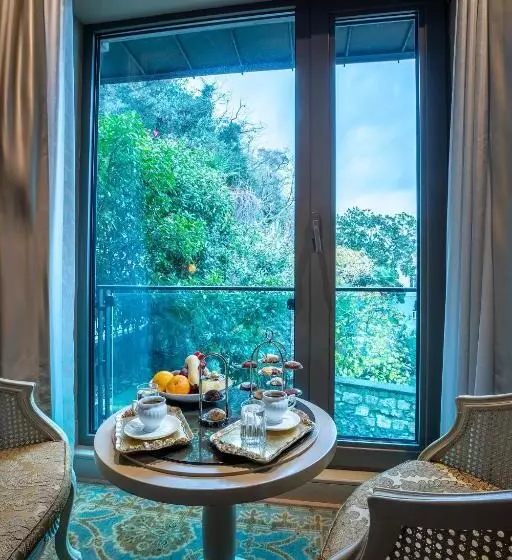 Superior Room, Mfb Tarabya