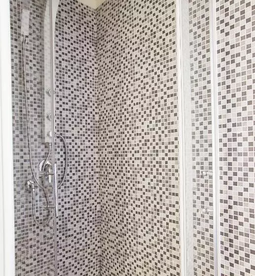 اتاق عادی, Tuscolana