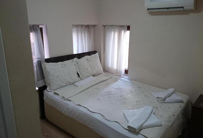 スタンダードシングルルーム, Yasmin